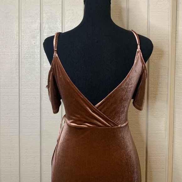 ASTR The Label velvet cold shoulder wrap dress, size small. - Picture 5 of 7